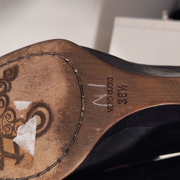 Modern Vintage Wedge Heel - Picture 10 of 10